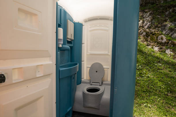 Portable Toilet Options We Offer in Tucson Mountains, AZ